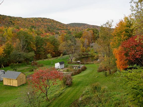 4th image of 289 Lamb Hill Road