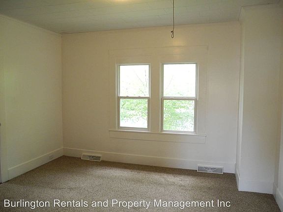 4th image of 1731 E Webb Ave