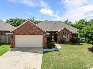 16125 Rim Rd, Edmond, OK 73013