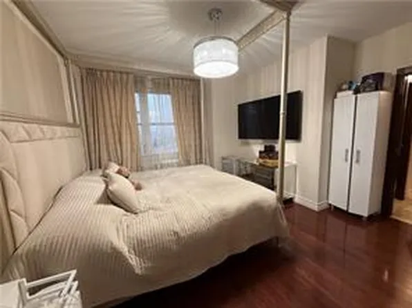 40 Oceana Drive image 22 of 29