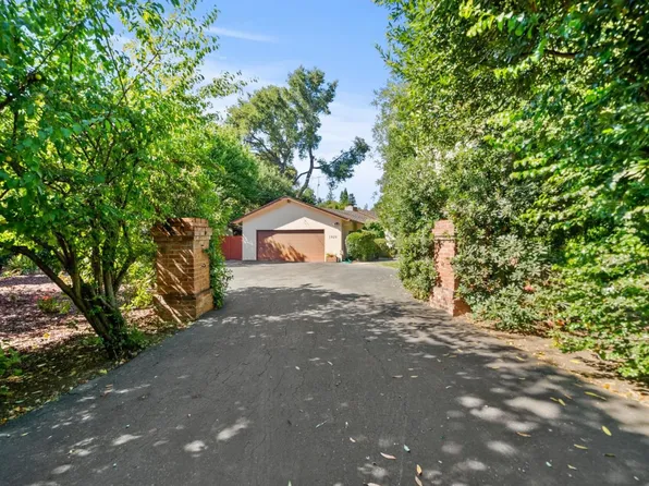 1060 Colby Ave, Menlo Park, CA 94025