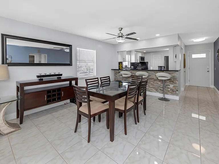 1819 Shore Dr S #318SOUTH — Photo 3