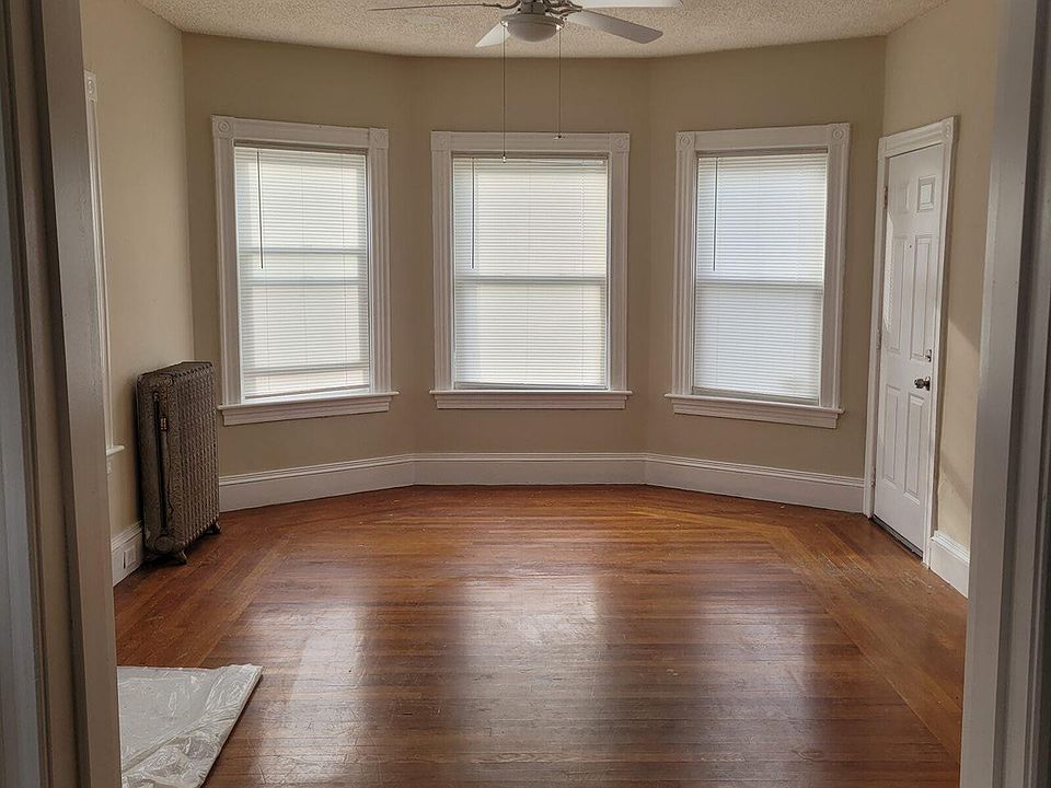 1st image of 905 Roosevelt Ave Floor 2