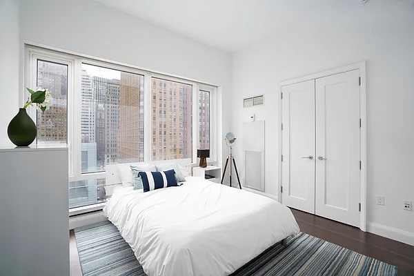 Rented by Oxford Property Group | media 8