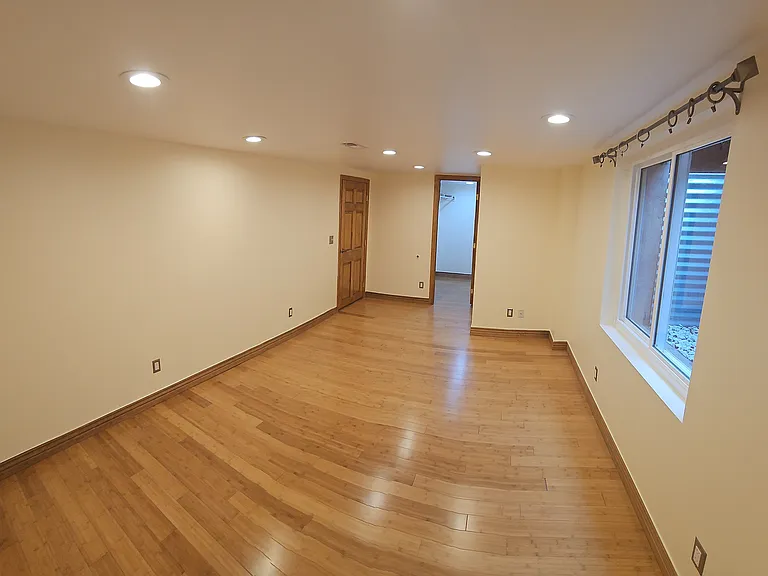 10196 Westside Ct — Photo 17