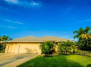 4220 SE Rainbows End, Stuart, FL 34997