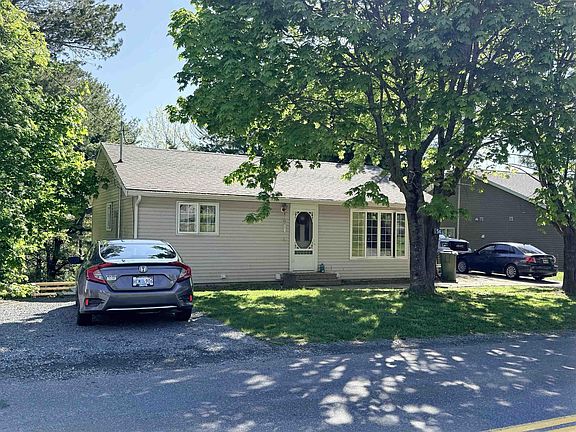 2nd image of 54 Maple Ave