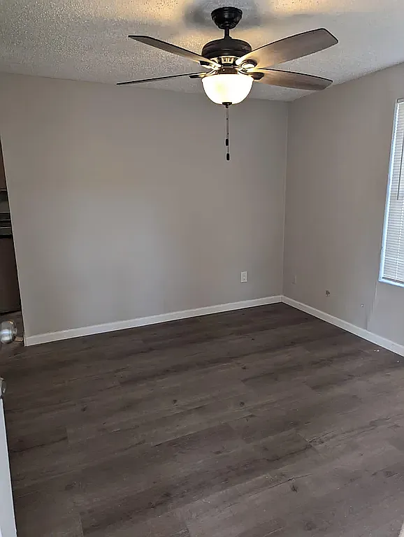 2 bed, 740 sqft, $1,000 — Photo 4