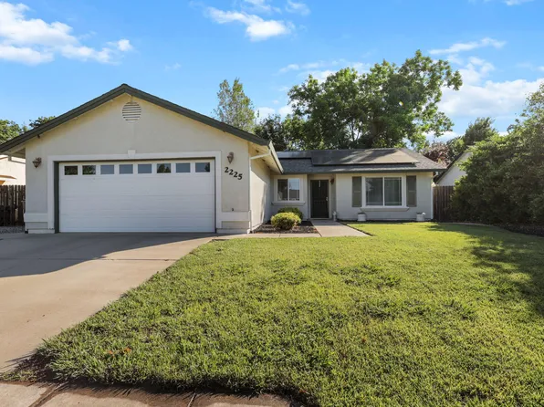 2225 Shenandoah Dr, Anderson, CA 96007