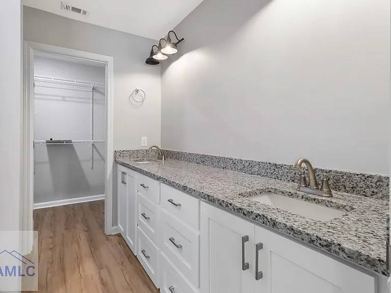 151 Arabian Ln — Photo 11