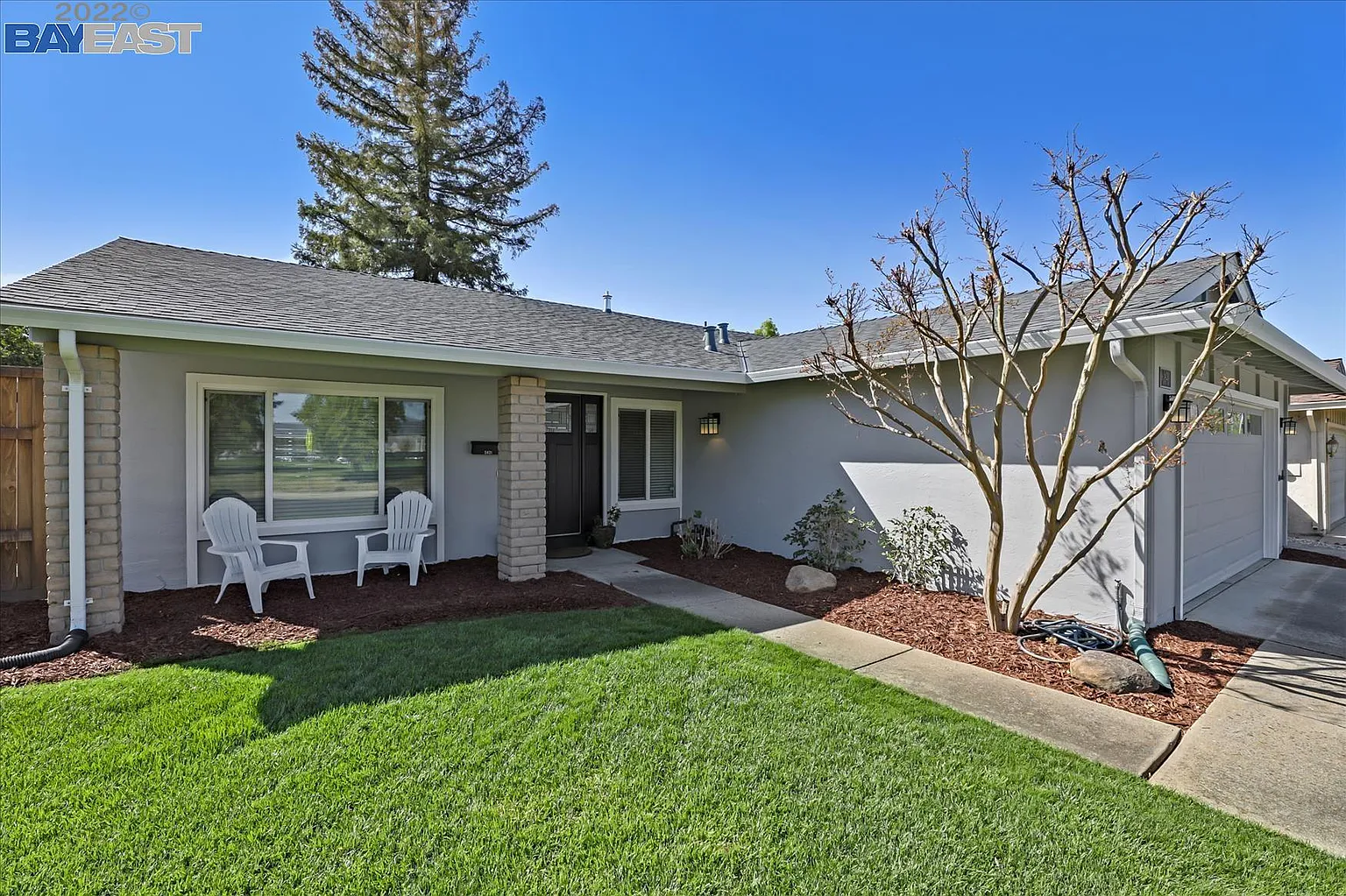 5421 Kathy Way photo 1