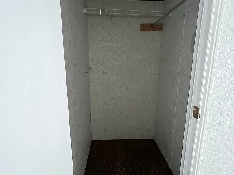 503 Uhland Rd — Photo 21