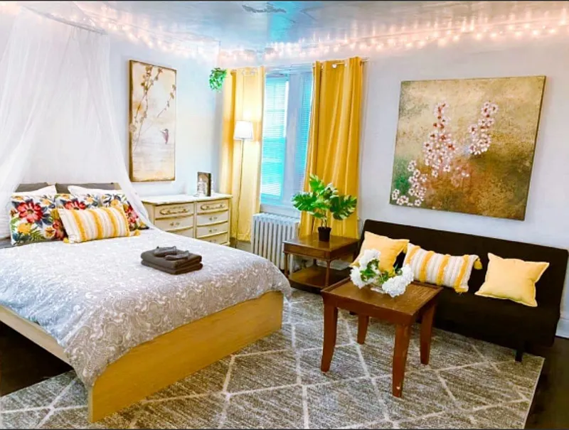 Studio, 1.0 bath, 550 sqft, $795 — Photo 1