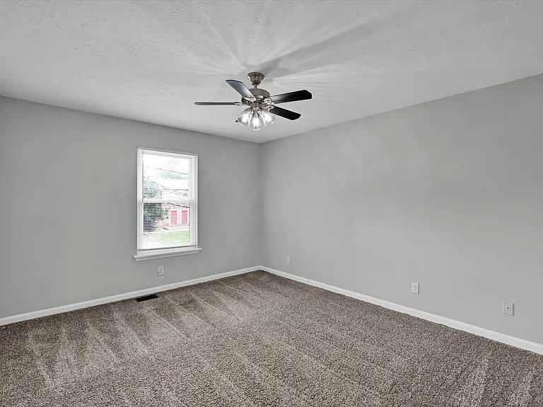 3100 Orchard Manor Cir — Photo 29