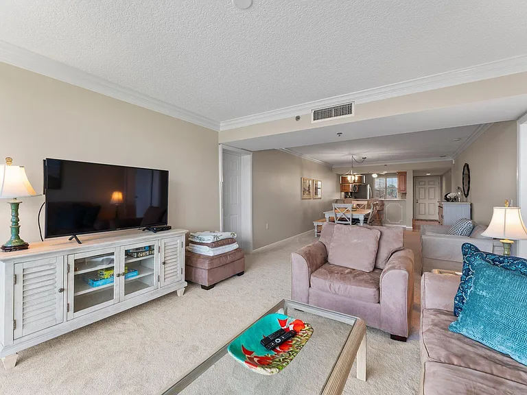 601 S Seas Dr #203 — Photo 14