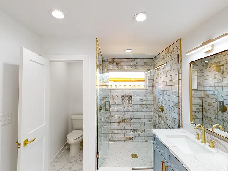 215 N Jester Ave — Photo 17