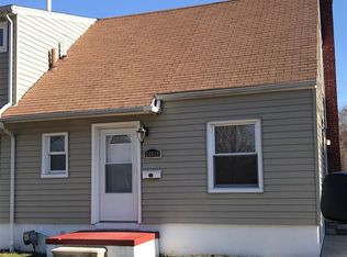 24630 Cloverlawn Ave, Oak Park, MI 48237