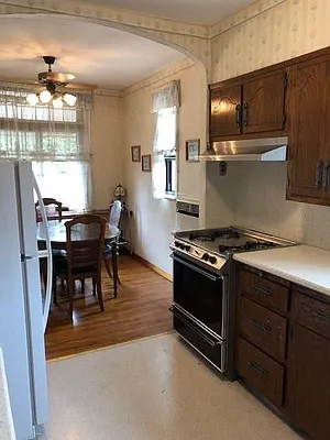 Sold by Tracey Real Estate | media 7