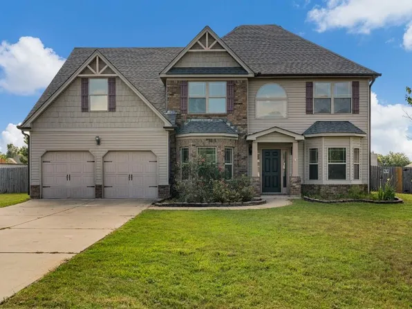 13 Willow Oak Ln, Fort Mitchell, AL 36856