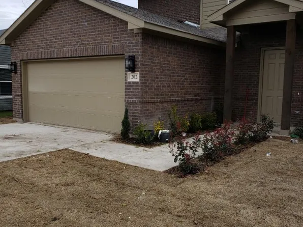 202 N 5th St #A, Wylie, TX 75098