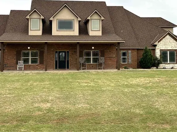 137 SW Elk Creek Loop, Cache, OK 73527
