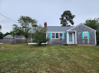 28 Shore Rd, West Dennis, MA 02670
