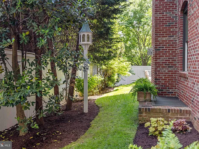 4410 Meadow Rd NW — Photo 28