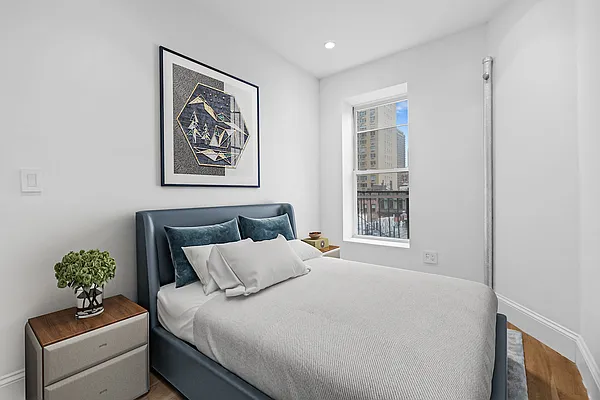 Rented by REAL New York | media 3