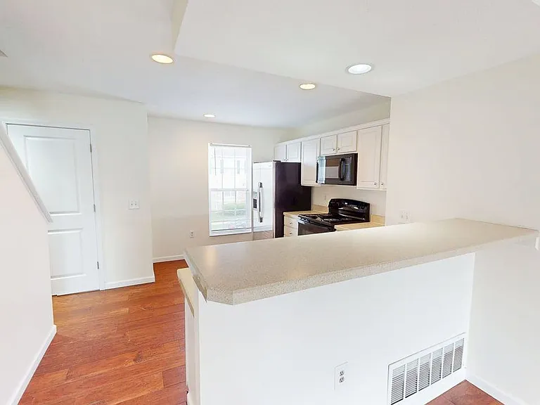 5288 Royal Arch Cascade Dr — Photo 11