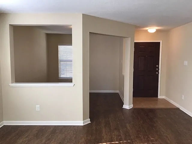 16215 Ranchland Ln — Photo 7