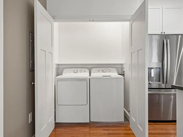 650 Mill St #204 — Photo 7
