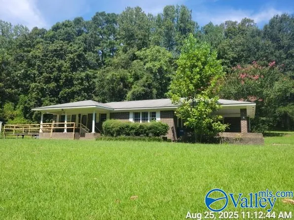 135 Ridge View Dr, Gadsden, AL 35901