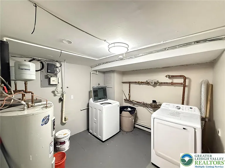 202 N 6th St #203 — Photo 16