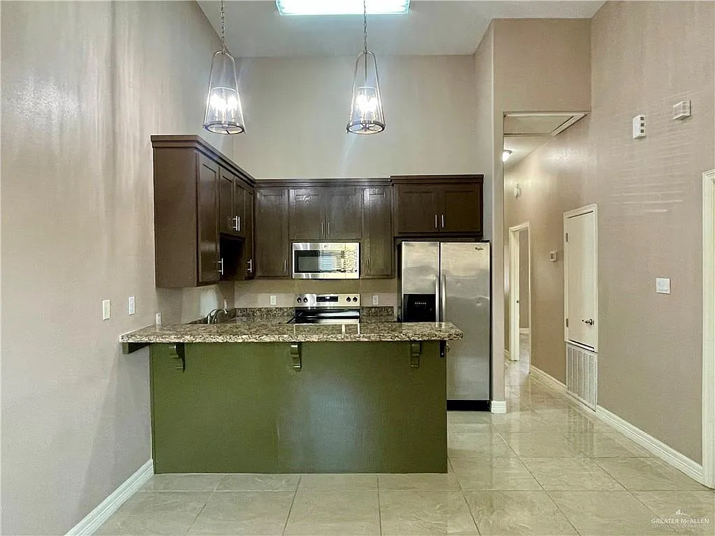2 bed, 2.0 bath, 988 sqft, $995 — Photo 4