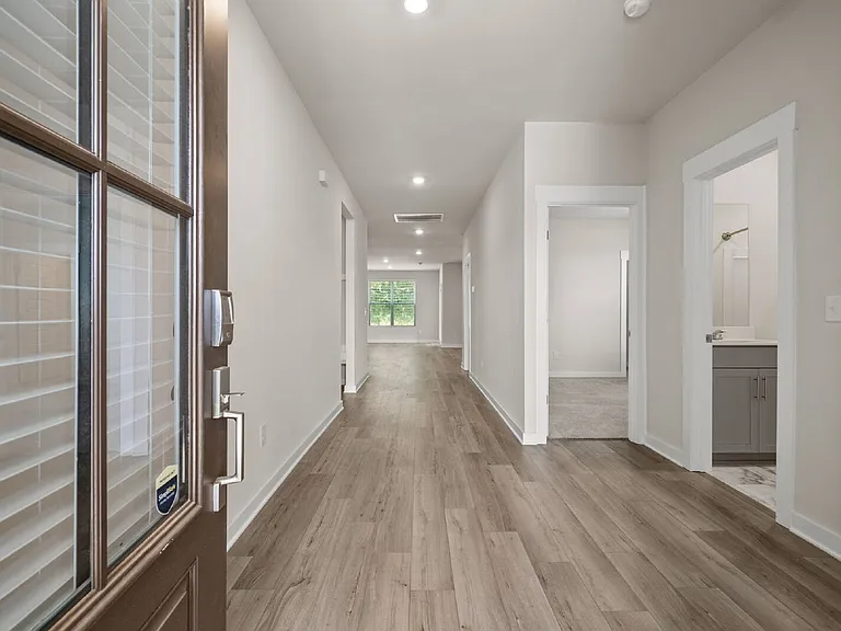 1145 Ross Farms Blvd — Photo 3
