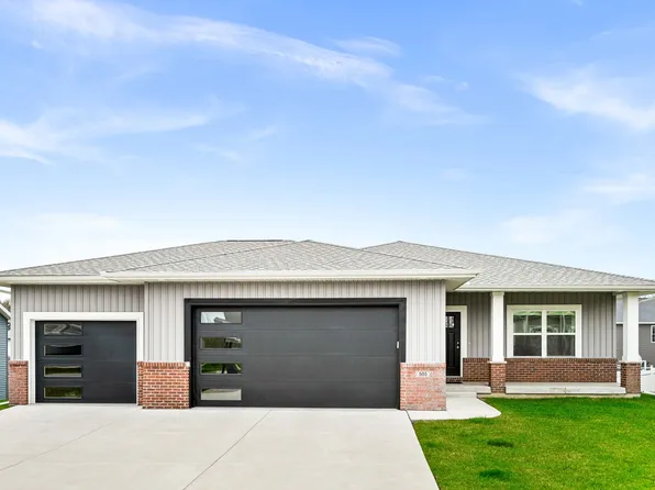 505 Raef Rd, Downs, IL 61736