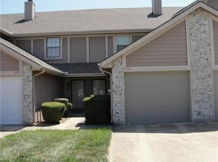 408 NE 6th St APT B, Blue Springs, MO 64014