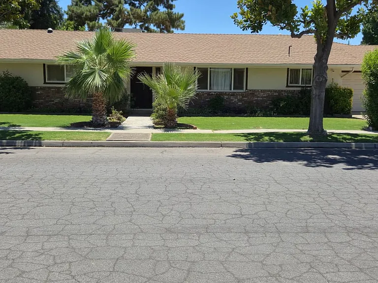5170 E Huntington Ave — Photo 29