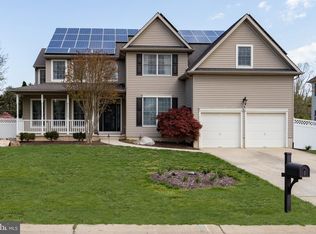 1 Stoneybrook Ct, Columbus, NJ 08022