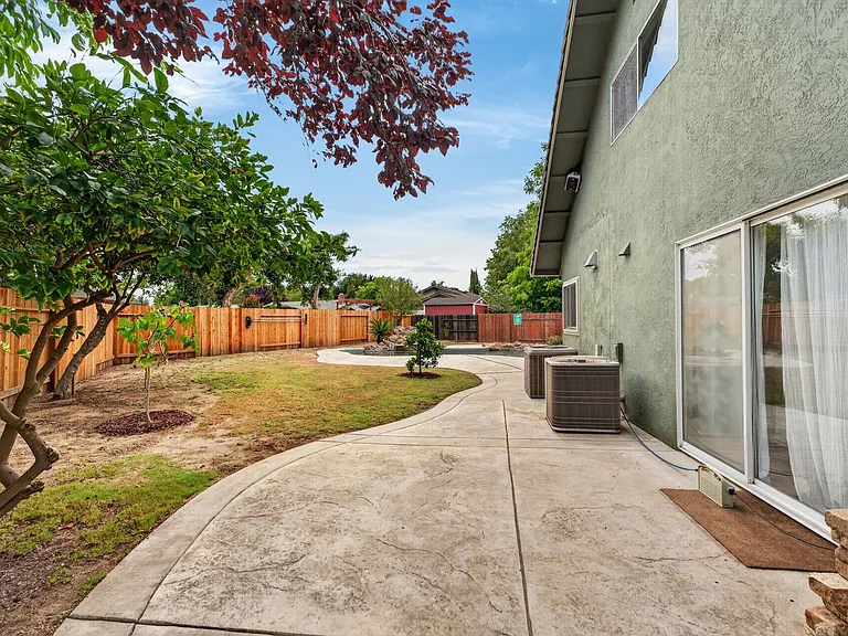 420 Colusa Pl — Photo 60