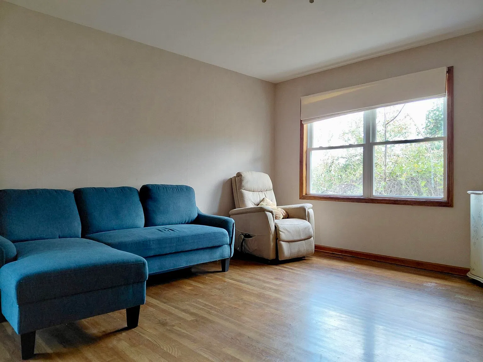 3 bed, 2.0 bath, 1288 sqft, $2,000 — Photo 4
