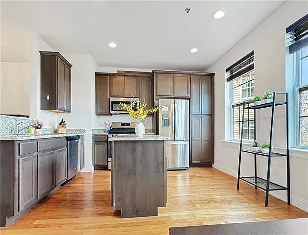 1541 Greystone Pl — Photo 11