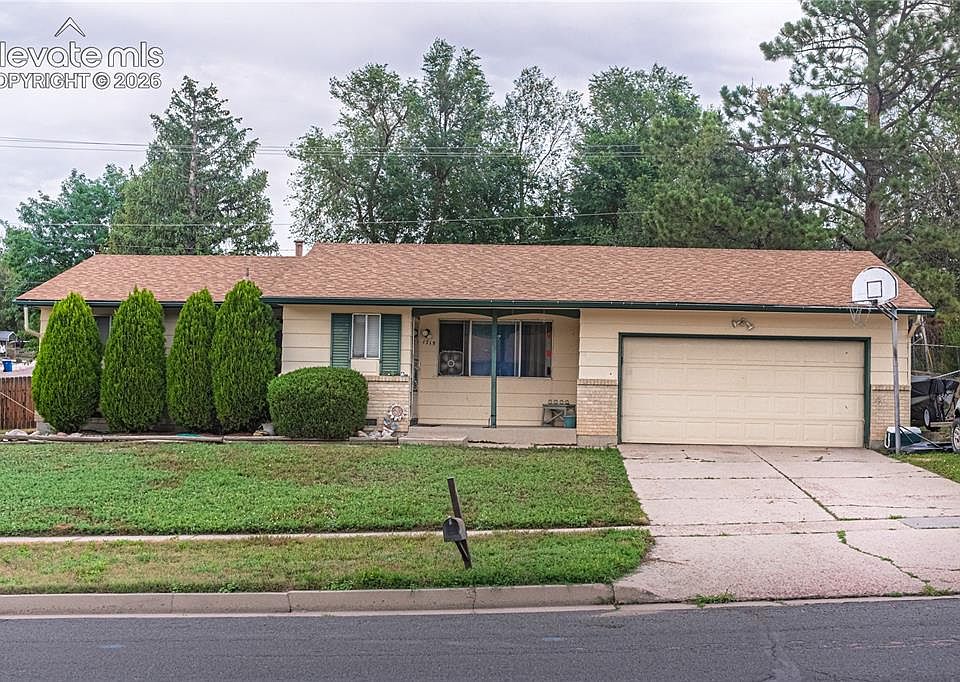 1st image of 1715 Capulin Dr