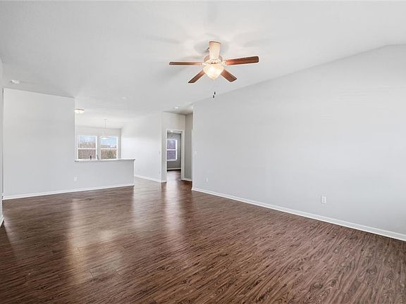 5th image of 31735 W 172nd St