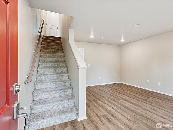 4th image of 17411 118th Avenue Ct E #B