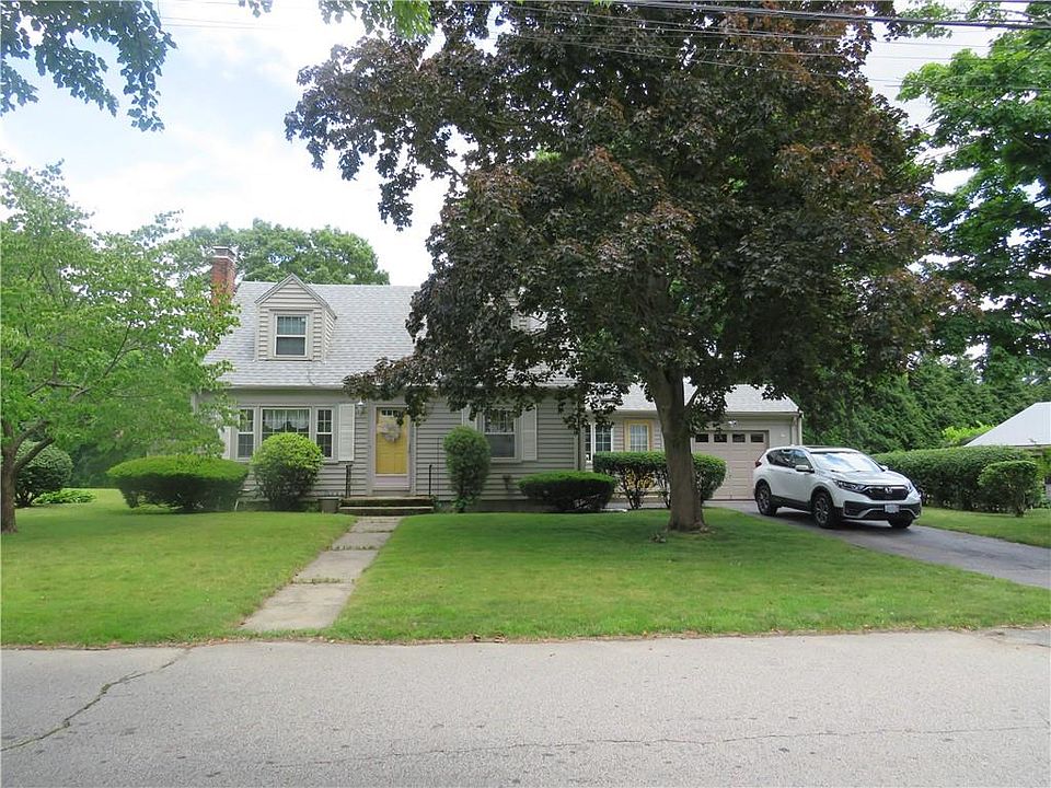 1st image of 132 Park View Ave