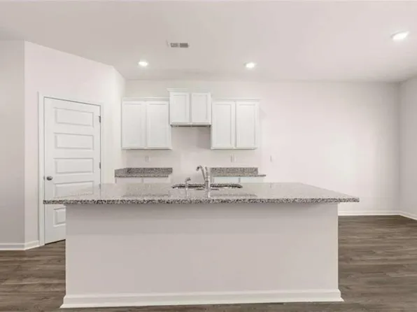 8573 Secretariat Dr, Lithonia, GA 30058