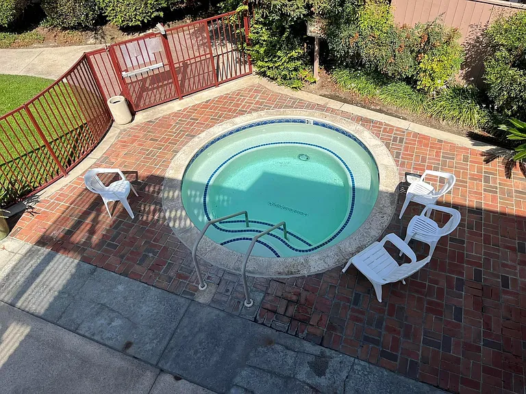 1066 Cabrillo Park Dr #A — Photo 39