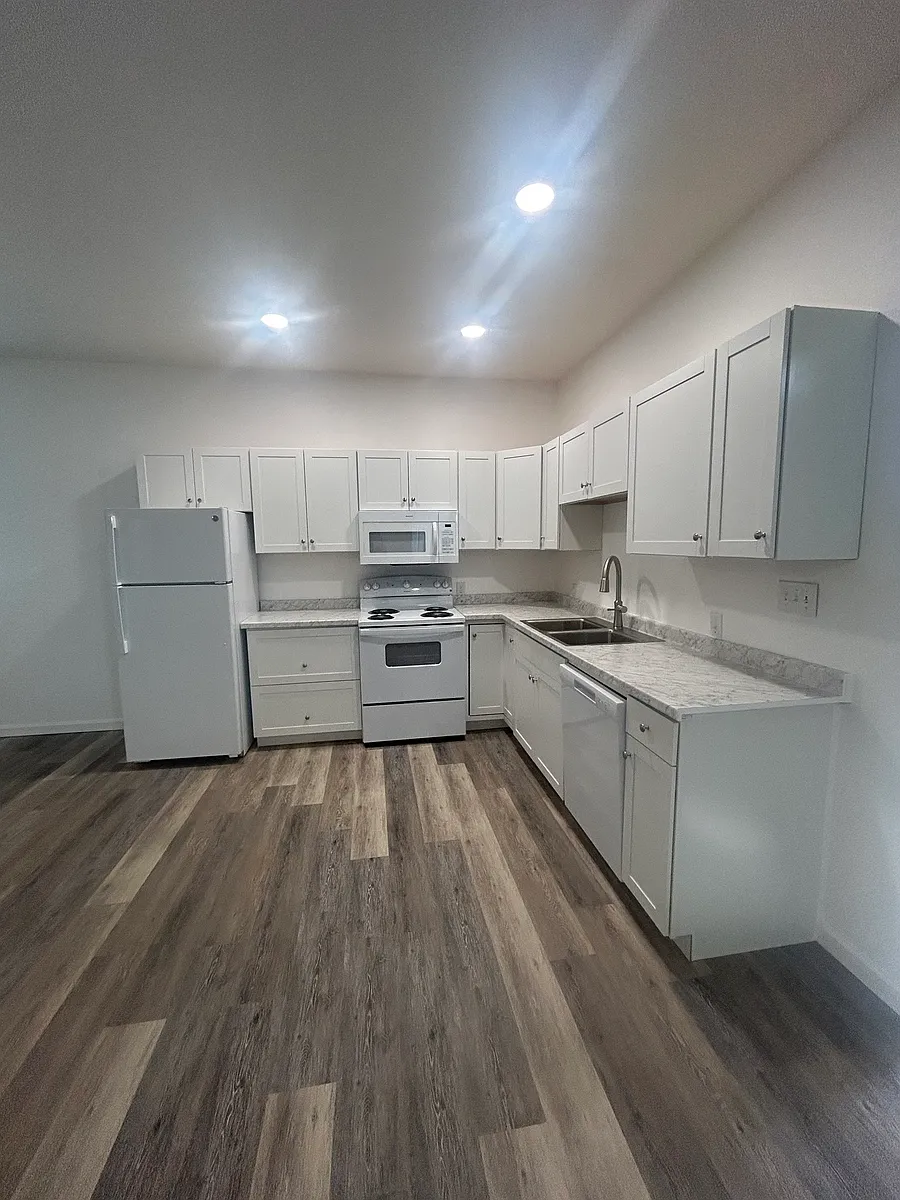 Building Photo - 2529 Cardinal Rd #B