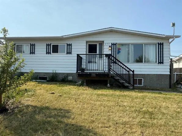 275 N 7th St SE, Three Hills, AB T0M 2A0
